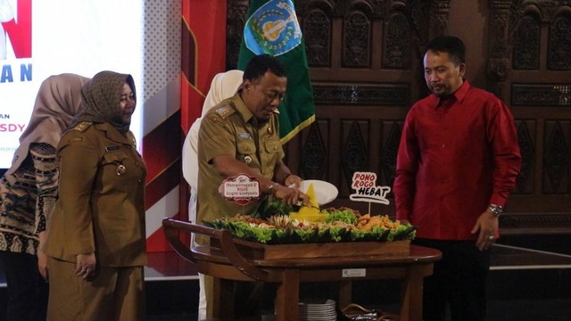 Capaian Kang Giri dan Bunda Lisdyarita, Event di Lamongan, Sidang Dana Hibah