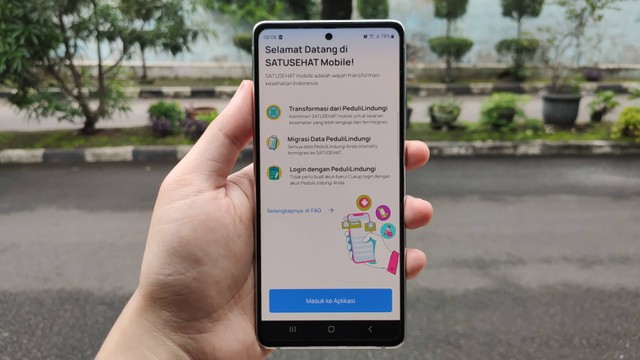 Aplikasi SatuSehat Mobile, sebelumnya bernama PeduliLindungi Foto: Muhammad Fikrie/kumparan