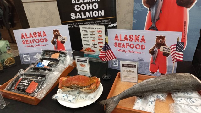Aneka produk makanan, seafood, daging dari Amerika Serikat di USDA Travel Show 2023 di Semarang (2/3/2023). Foto: Intan Alliva Khansa/kumparan