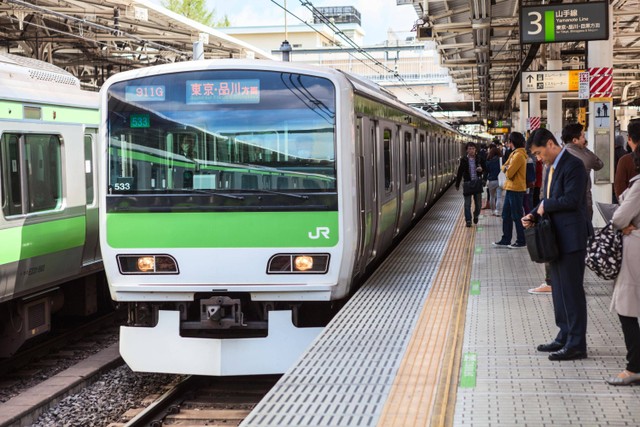 Ilustrasi kereta di Jepang. Foto: Shutterstock