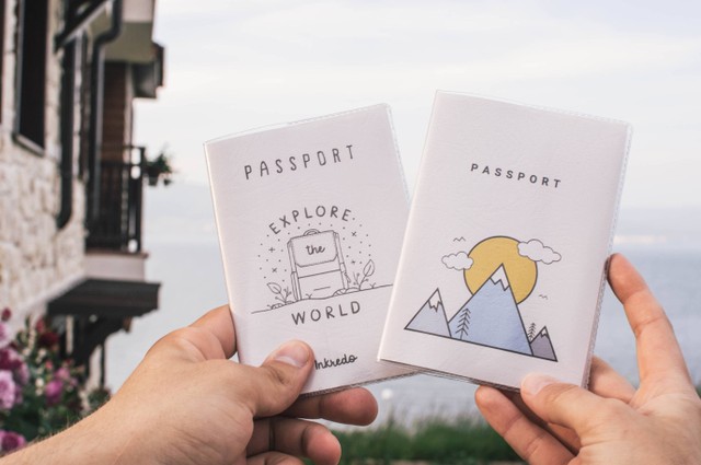 Ilustrasi Berapa Minimal Masa Berlaku Paspor ke Korea Selatan. Foto: Unsplash/inkredo.
