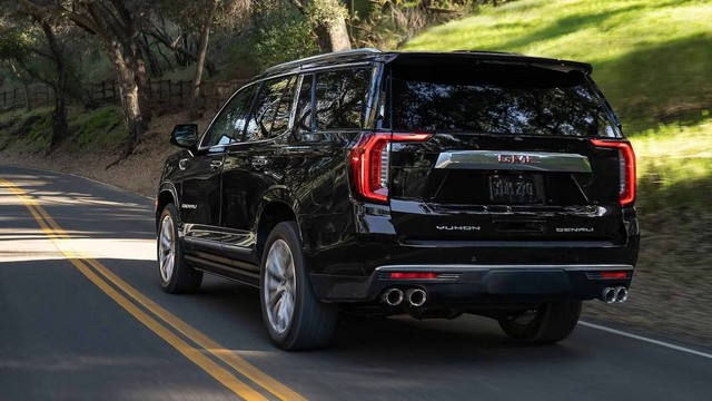 Harga Mobil GMC Yukon Denali Ultimate 2023 Dan Spesifikasinya ...