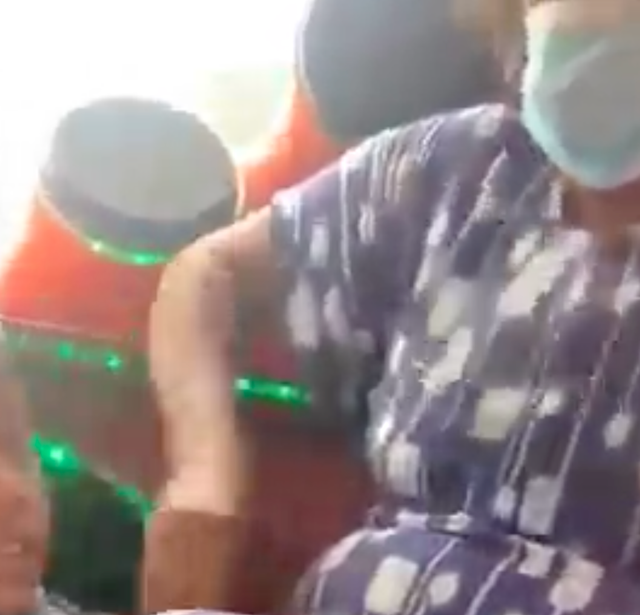 Tangkapan layar video penyiksaan anak.