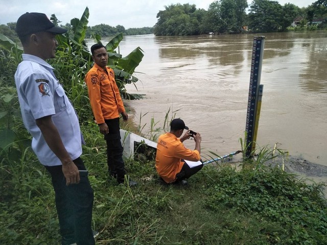 Bengawan Solo Siaga Merah, Perhatikan Imbauan BPBD Bojonegoro Ini!