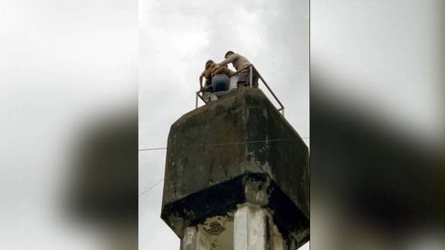 Aksi percobaan bunuh diri seorang siswi SMK di Tahuna, Kabupaten Kepulauan Sangihe berhasil digagalkan oleh Babinsa dan Bhabinkamtibmas.