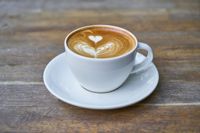 Ilustrasi nama-nama kopi populer, salah satunya cappuccino. Sumber foto : freepik 