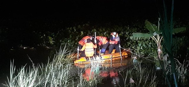 Pria Telanjang Hanyut Ditemukan Pemancing di Kediri