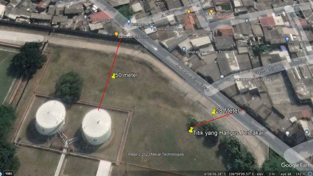 Citra Satelit Depo Pertamina dan Pemukiman Warga di Plumpang.  Foto: Dok. Google Earth