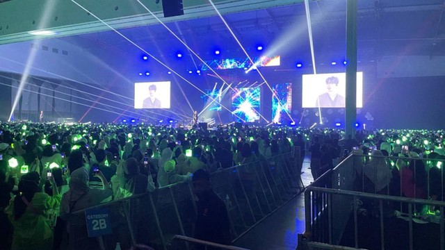 Suasana konser Hari Pertama NCT Dream Tour, The Dream Show 2 di ICE BSD, Sabtu (4/3).. Foto: Rini Friastuti/kumparan