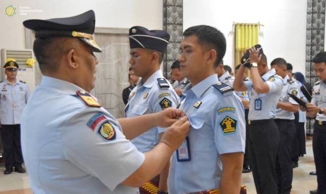 Kakanwil Kemenkumham Jabar Lantik 122 CPNS Sebagai PNS