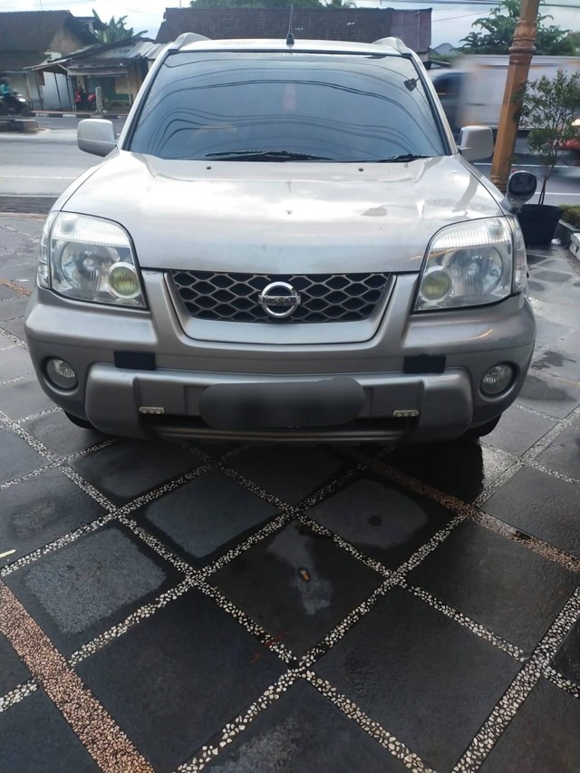 Sebuah mobil menabrak dua remaja pembawa sajam di Kabupaten Magelang, Jawa Tengah. Foto: Dok. Istimewa