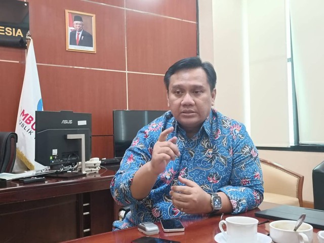 Anggota Ombudsman RI Yeka Hendra Fatika saat ditemui di kantor Ombudsman, Selasa (7/3/2023). 
 Foto:  Akbar Maulana/kumparan