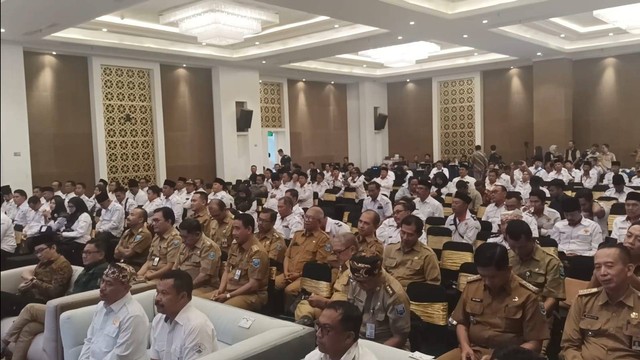 Acara Pengukuhan DPC Papdesi Probolinggo di Ruang Ball Room Hotel Bromo Park di Kota Probolinggo, Selasa (7/3/2023). Foto: Dok. Istimewa