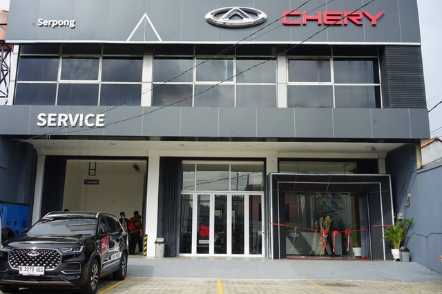 Peresmian diler baru Chery di Serpong, Tangerang Selatan, Rabu 8 Maret 2023. Foto: dok. Chery Sales Indonesia
