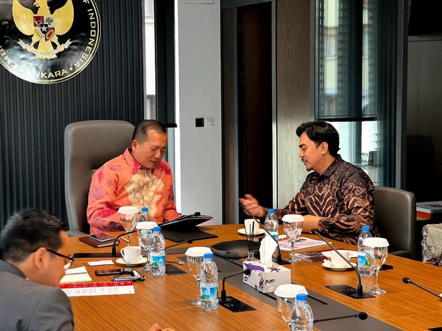 Pertemuan lembaga zakat Indonesia dengan Dr. Lalu Muhammad Iqbal