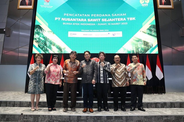 PT Nusantara Sawit Sejahtera Tbk (NSS) resmi mencatatkan saham di Bursa Efek Indonesia (BEI), Jumat (10/3/2023). Foto: Dok. BEI