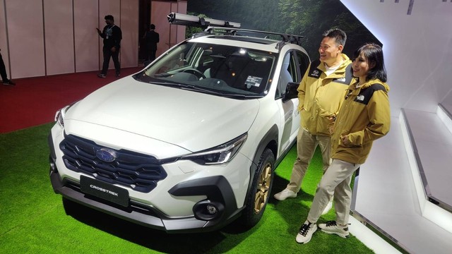 Subaru Crosstrek meluncur gantikan Subaru XV di pameran Jakarta Auto Week 2023. Foto: Aditya Pratama Niagara/kumparan