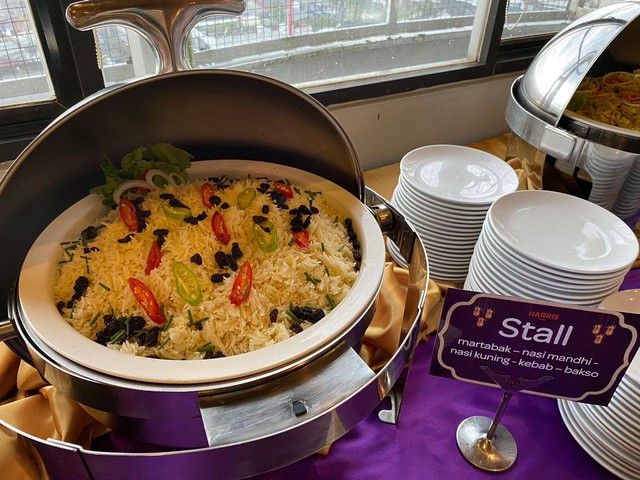 Nasi Mandhi salah satu masakan yang menjadi menu buka puasa selama Ramadhan 2023 di HARRIS Hotel Pontianak. Foto: Lydia Salsabila/Hi!Pontianak