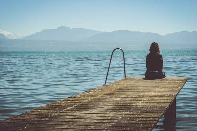 Kata-kata Sad Vibes tentang Kesendirian. Foto: Unsplash/Paola Chaaya