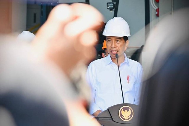 Presiden Jokowi meresmikan Sentra Penggilingan Padi Sragen, Kabupaten Sragen, Provinsi Jawa Tengah, pada Sabtu (11/3/2023). Foto: Rusman/Biro Pers Sekretariat Presiden