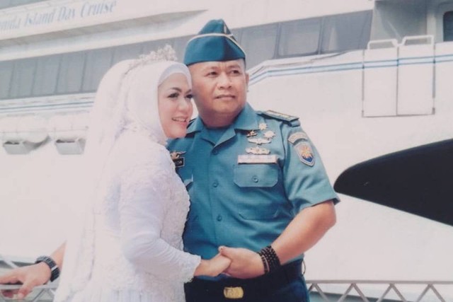 Foto pernikahan seorang istri di Rajeg, Tangerang, bersama anggota TNI AL gadungan. Foto: Dok. Istimewa