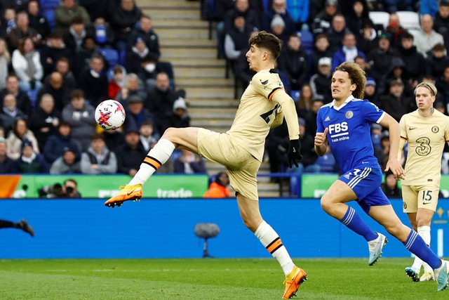 Pemain Chelsea Kai Havertz mencetak gol kedua saat hadapi Leicester City di Stadion King Power, Leicester, Inggris, Sabtu (11/3/2023). Foto: Action Images via Reuters/Andrew Boyers