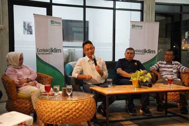 Wali Kota Pontianak Edi Rusdi Kamtono menjadi keynote speaker dalam talkshow membahas isu perubahan iklim. Foto: Prokopim Pemkot Pontianak