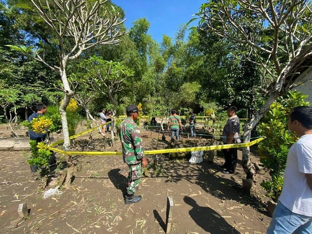 Tukang Gali Kubur di Kediri Temukan Ratusan Amunisi Aktif, Peninggalan Belanda?