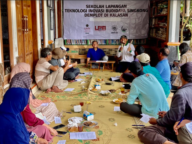 Dosen UMY Berikan Pelatihan Pembuatan PGPR Untuk Tingkatkan Produksi Singkong