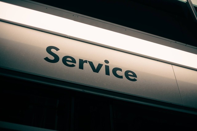 Ilustrasi Kelebihan Produk berupa Jasa. Foto: Unsplash.com/ErikMclean