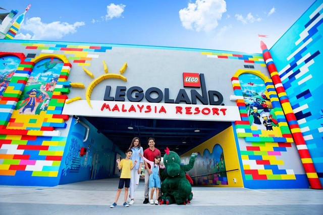 Pengunjung yang sedang liburan ke Legoland Malaysia. Foto: Dok. Istimewa