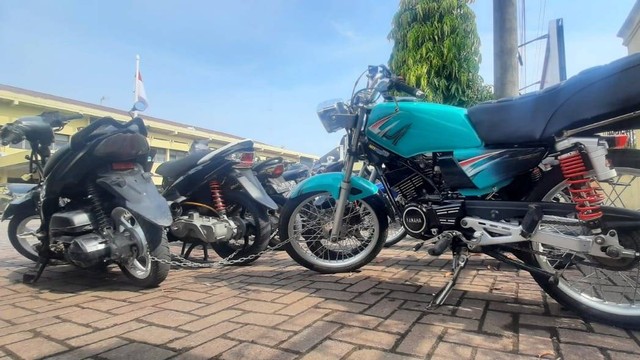 Polresta Banda Aceh mengamankan sejumlah sepeda motor yang diduga terlibat dalam aksi balapan liar. Foto: Dok. Istimewa