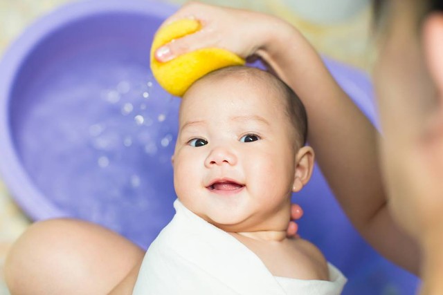 Ilustrasi bayi dengan kulit normal. Foto: Natee K Jindakum/Shutterstock