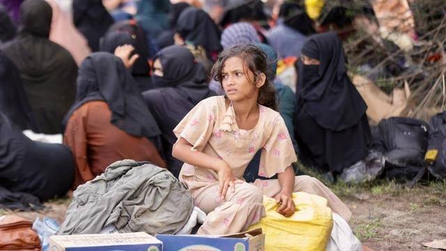 Ilustrasi pengungsi Rohingya yang mendarat di Aceh Besar pada Ahad (8/1/2023). Foto: Suparta/acehkini