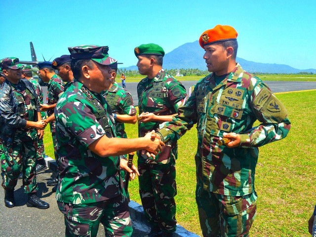 Komandan Detasemen Hanud 477 Kopasgat menyambut Pangkogabwilhan I