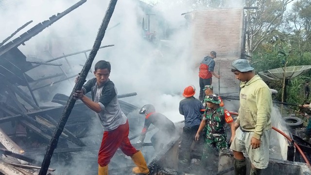 Kebakaran rumah di Aceh Tengah. Foto: dok. BPBA