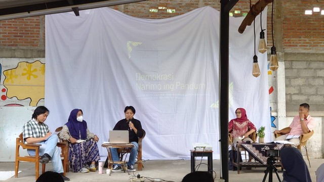 Diseminasi tentang catatan kritis atas kebijakan Gubernur DIY Periode 2017-2022 yang digelar oleh LBH Yogyakarta, Selasa (14/3). Foto: Widi RH Pradana