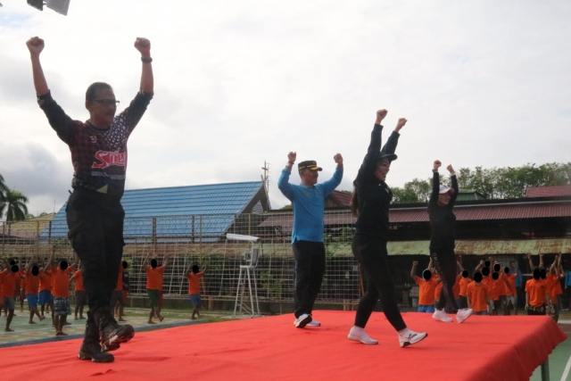 Bugar, Sehat dab Bahagia, Kakanwil Kemenkumham Kalsel Faisol Ali senam pagi bersama WBP Lapas Banjarmasin