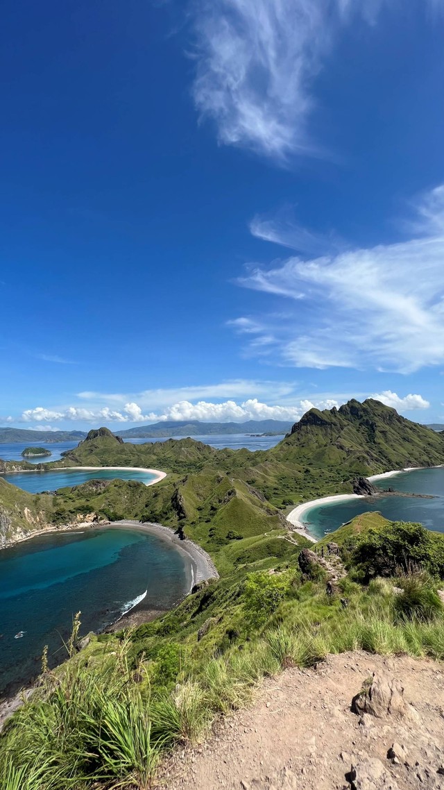 Keindahan Pulau Padar di Labuan Bajo. Foto: Adhie Ichsan/kumparan