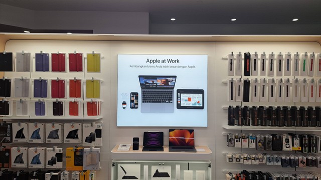 Ilustrasi Apple at Work di iBox Apple Premium Partner. Foto: Rian Ramadhan/kumparan