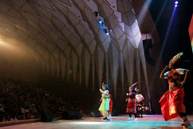 Peserta ikuti pentas menyanyi lagu anak KILA di Semarang. Foto: Intan Alliva/kumparan