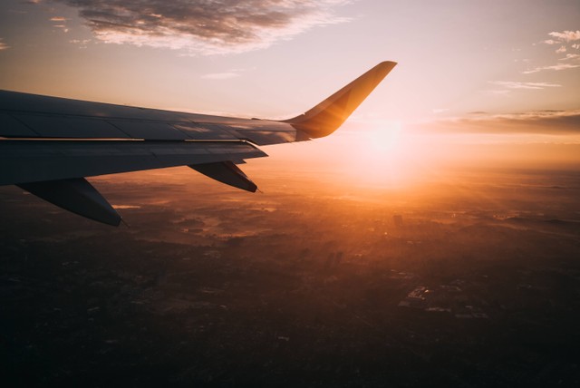 Ilustrasi Tata Cara Web Check-In Citilink untuk Para Penumpang. Foto: Unsplash/Nils Nedel.
