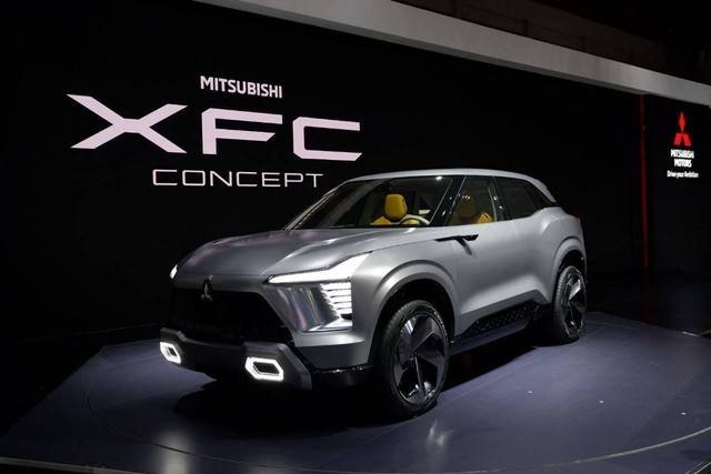 Mitsubishi XFC Concept dengan desain depan Dynamic Shield, lampu  Daytime Running Light (DRL). Foto: dok kumparan