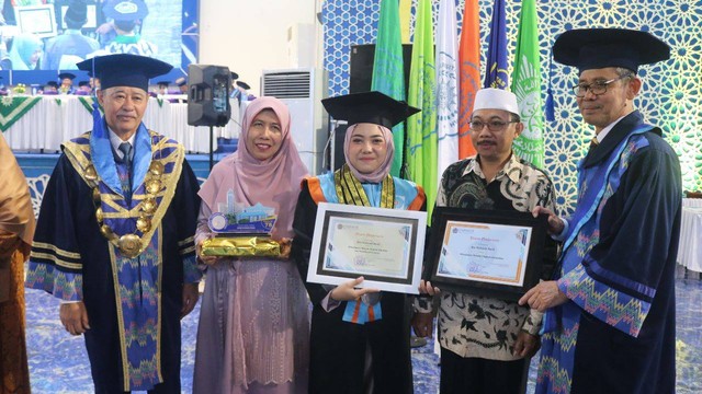 Mahasiswa Pascasarjana Jadi Wisudawan Terbaik Universitas Muhammadiyah Makassar