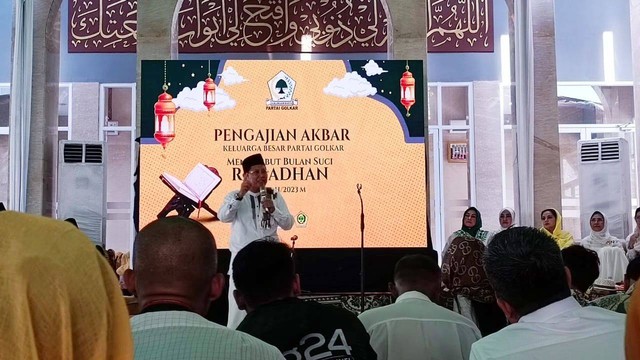 Ketua Dewan Dakwah MUI Cholil Nafis di pengajian Partai Golkar, Minggu (19/3/2023). Foto: Annisa Thahira Madina/kumparan