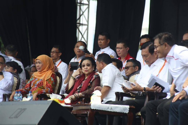 Ketua Dewan Pengarah Badan Pembinaan Ideologi Pancasila (BPIP) Megawati Soekarnoputri menghadiri acara Peringatan 9 Tahun UU Desa di Kompleks GBK. Foto: Dok. Istimewa