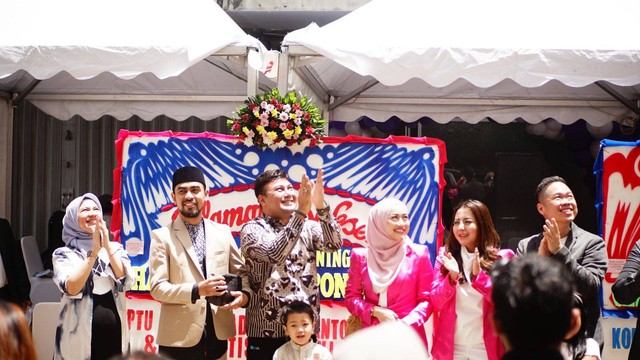 Suasana meriah pada pembukaan Ghanisa Aesthetic Pontianak di Perdana Square. Foto: Dok Hi!Pontianak