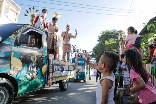 Kegiatan karnaval yang digelar untuk meresmikan gedung Papua Youth Creative Hub (PYCH). Foto: Dok. Istimewa