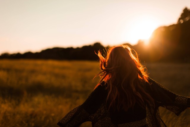 21 Ucapan Hari Bahagia Sedunia 2023. Sumber: Unsplash/Sasha.