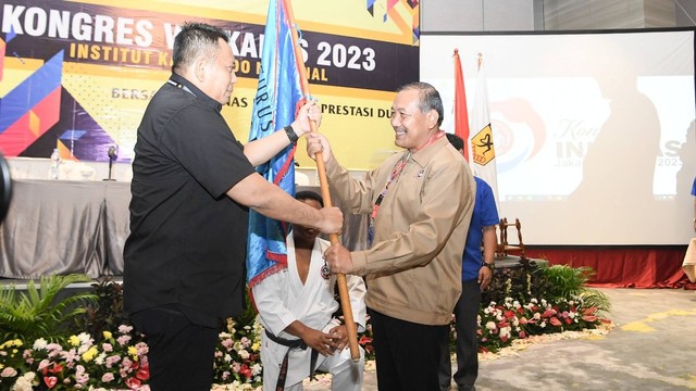 Dankor Brimob Polri Komjen Pol Anang Revandoko resmi menjadi Ketua Umum Institut Karate-Do Nasional (INKANAS) periode 2023-2027 usai kongres V Pengurus Besar INKANAS di Hotel Arosa, Jakarta Selatan, Minggu (19/3/2023). Foto: Dok. Istimewa